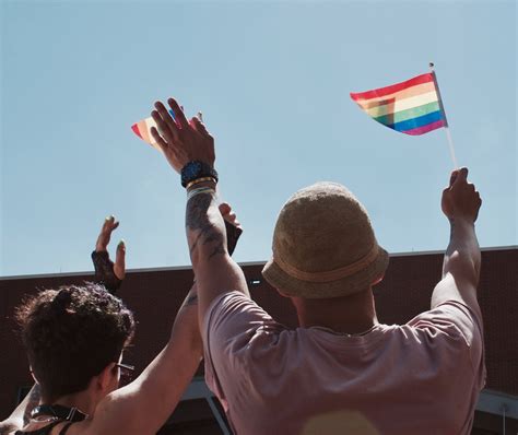 cerco ragazzo gay su bacheca a lecce|Chatta e fissa appuntamenti con uomini gay, bisessuali,